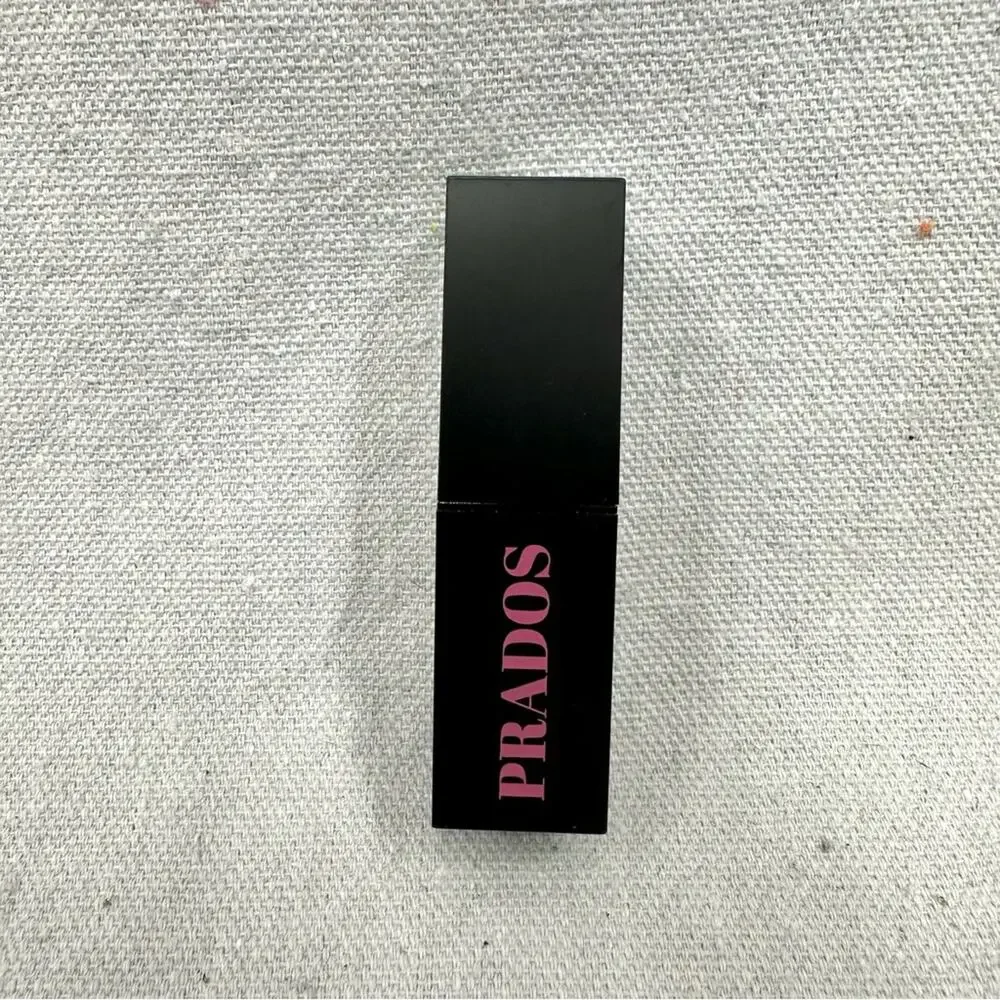 Matte lipstick bundle Honest Lip Crayon in Sheer Petal and‎ Prados in Azucar